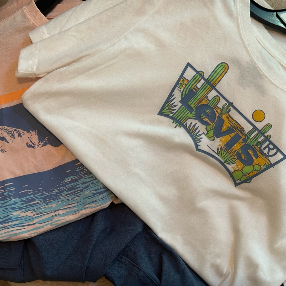 Levi's 3PC Tee/Short Bundle-Boys XL-NWT